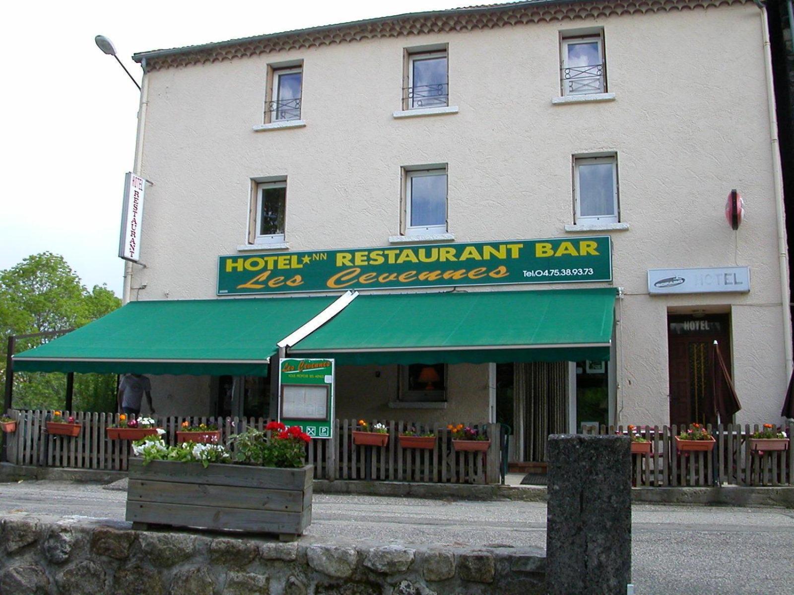 Logis Hotel Restaurant Les Cevennes Saint-Cirgues-en-Montagne Екстериор снимка