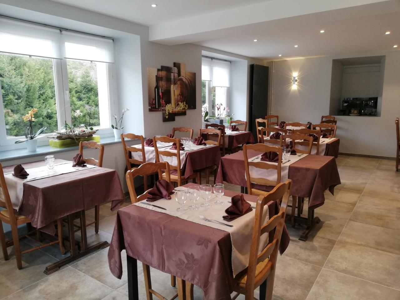 Logis Hotel Restaurant Les Cevennes Saint-Cirgues-en-Montagne Екстериор снимка