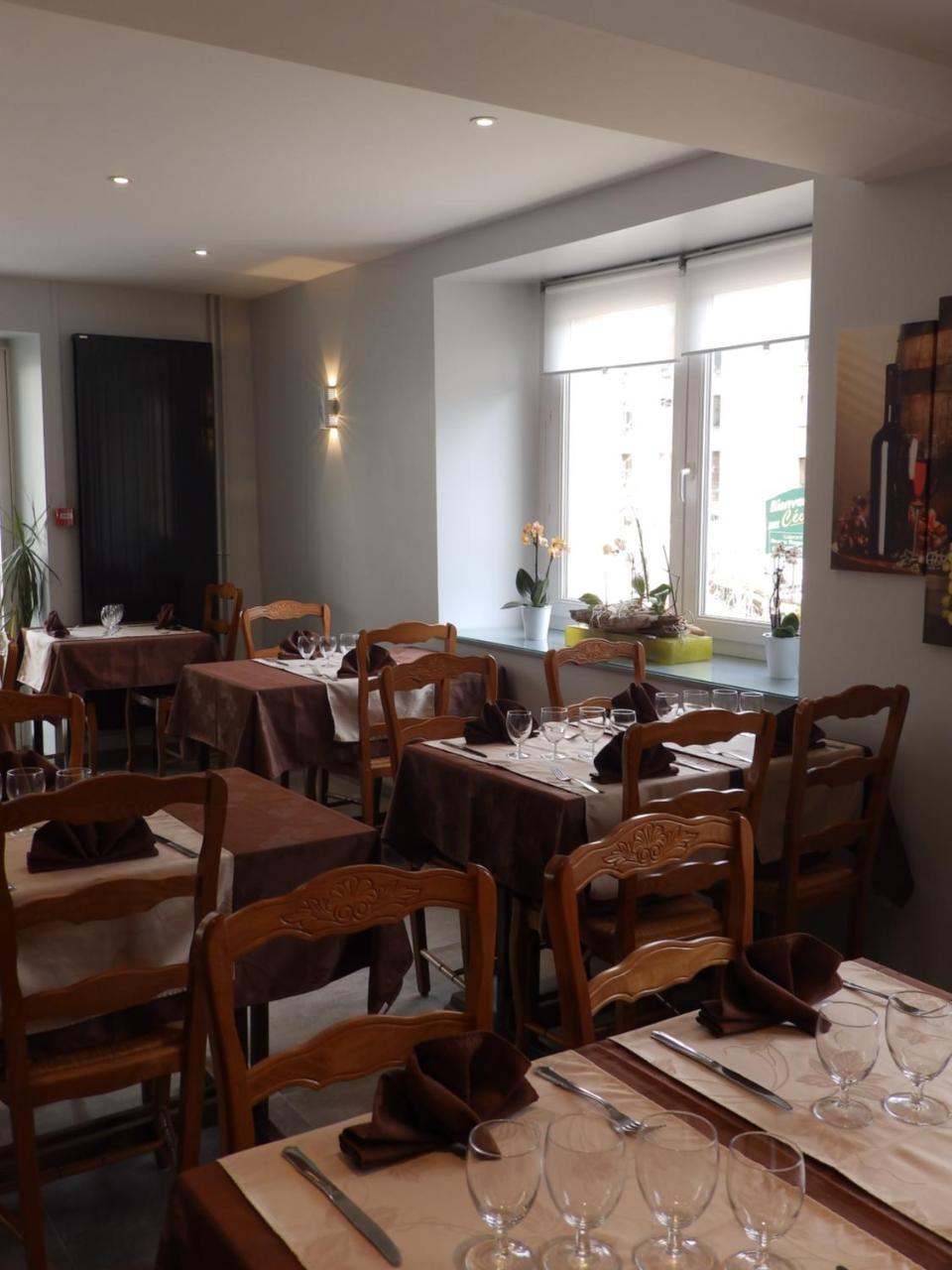 Logis Hotel Restaurant Les Cevennes Saint-Cirgues-en-Montagne Екстериор снимка
