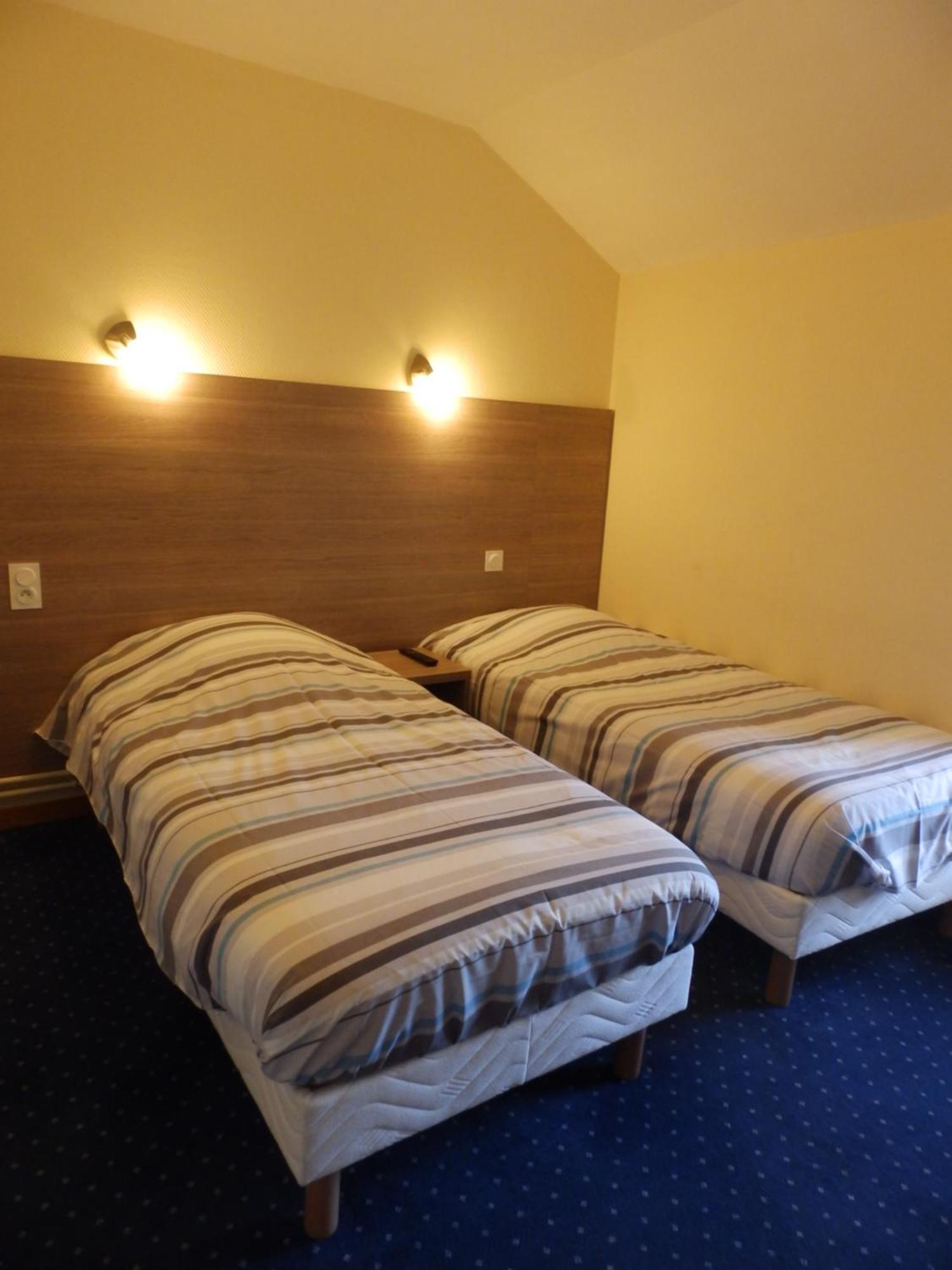 Logis Hotel Restaurant Les Cevennes Saint-Cirgues-en-Montagne Екстериор снимка